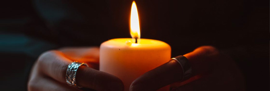 Wax Play: Quando me aventurei usando velas