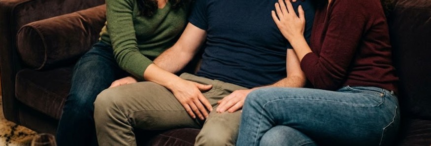 Masturbação no Threesome, Ménage e Swing: Técnicas Quentes para Dar e Receber Prazer